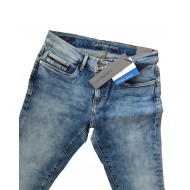 Calvin Klein Jeans